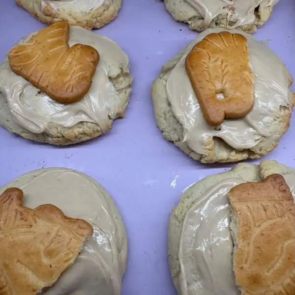Crumbl Cookie de Galleta Dinosaurus