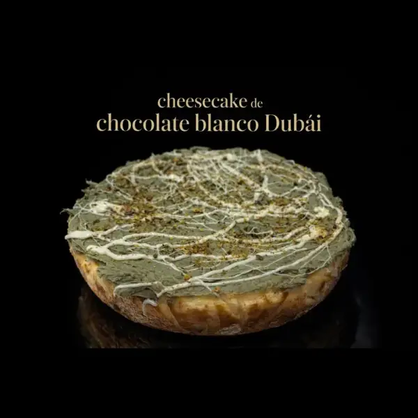 Tarta de chocolate Dubái blanco
